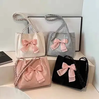 Bow Glossy Shoulder Bag