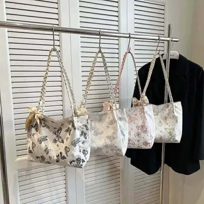 Butterfly print Shoulder Bag